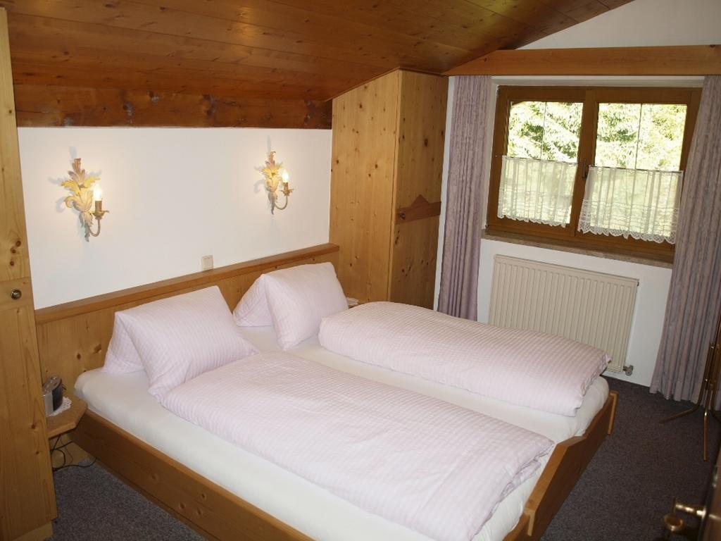 Haus Moosplatzl Apartment Лойташ Стая снимка